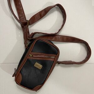 White Mountain Crossbody / Small Messenger‎ Bag
